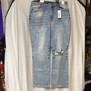Judy Blue Light Wash Distressed Straight Leg Jeans